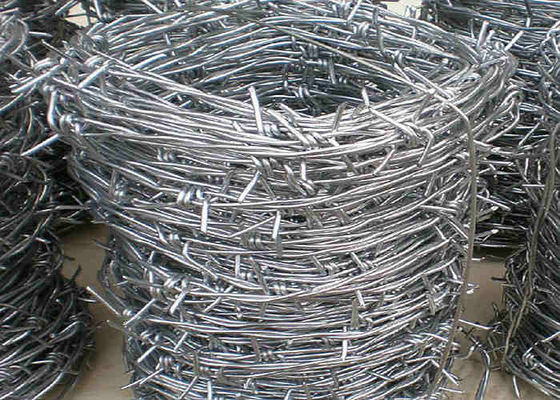Askeri Nöbetçi Savunması için 2.2mm Katı Galvanizli Dikenli Tel 3.0cm